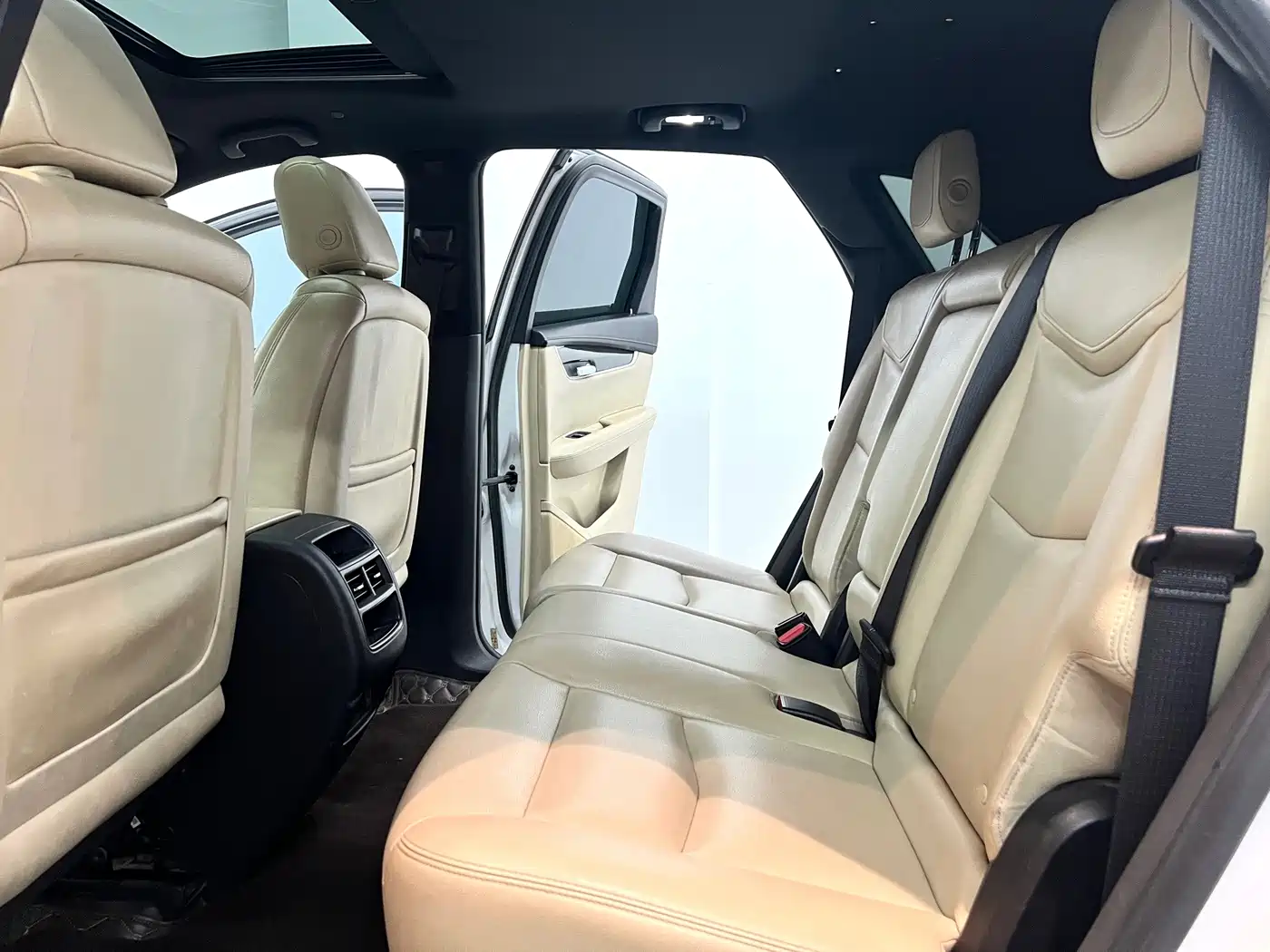 Cadillac XT5 2016 2016 25T Technology Model