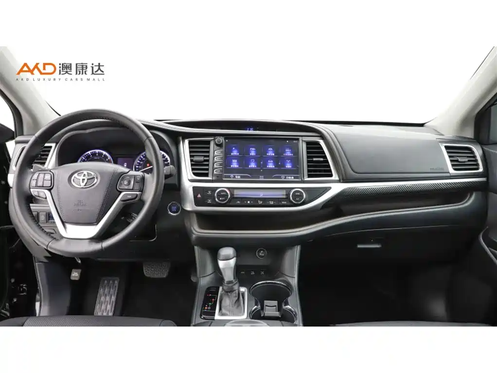 TOYOTA HIGHLANDER