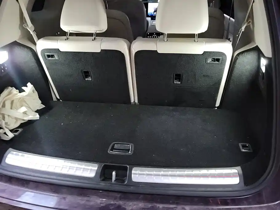 Aito AITO M8 2026 2025 Model Extended Range Max Edition 37kWh 6-Seater