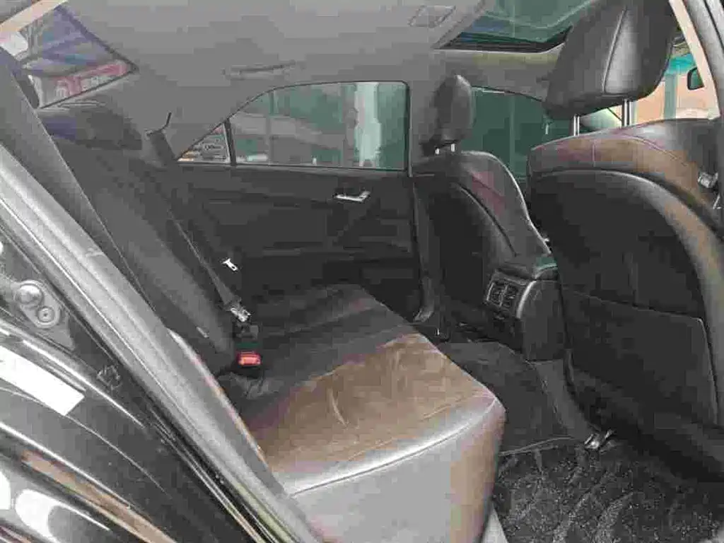 Toyota Reiz 2013 2.5V Premium Edition фото 25
