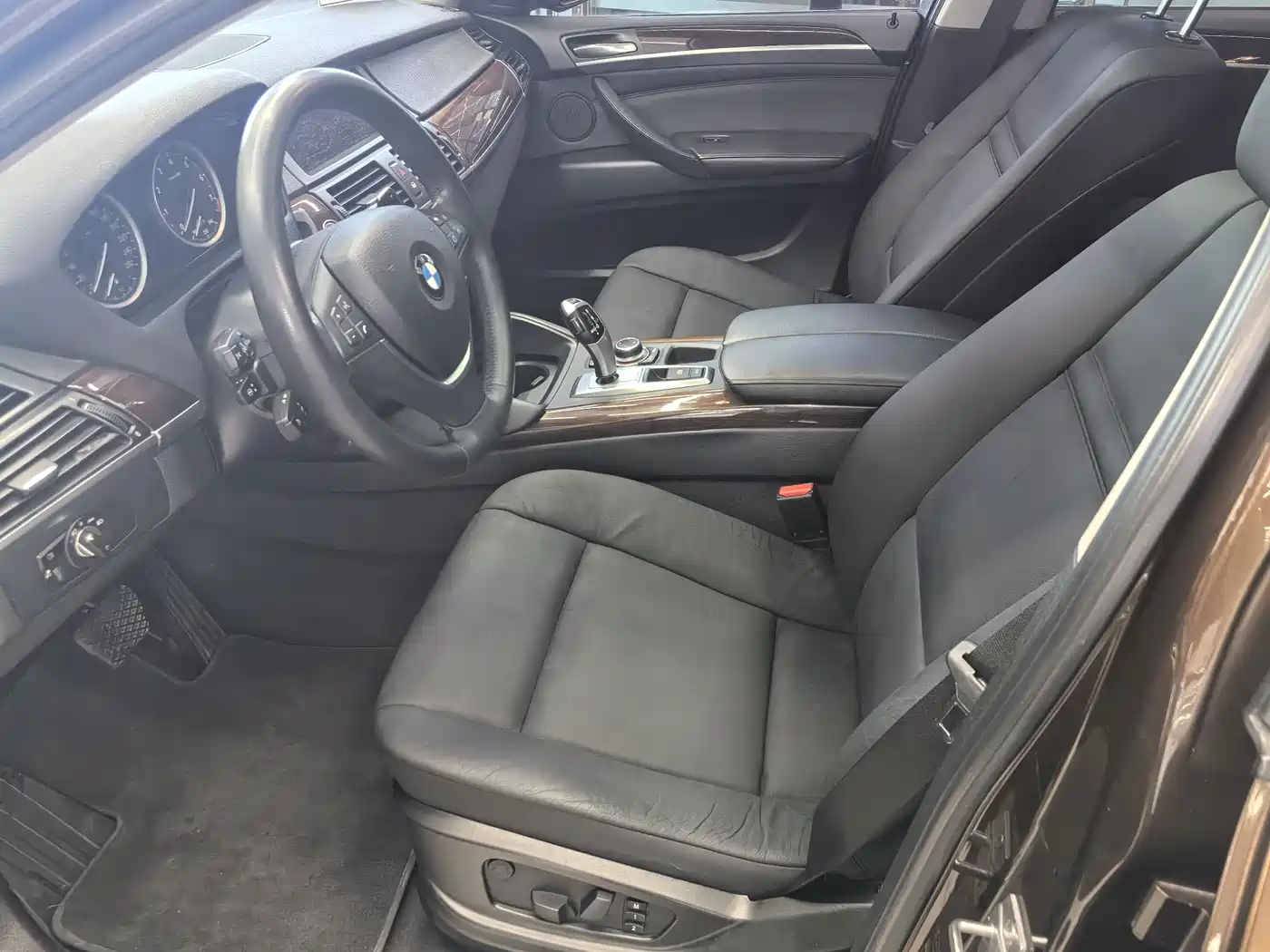 BMW X6 2012 xDrive35i фото 9