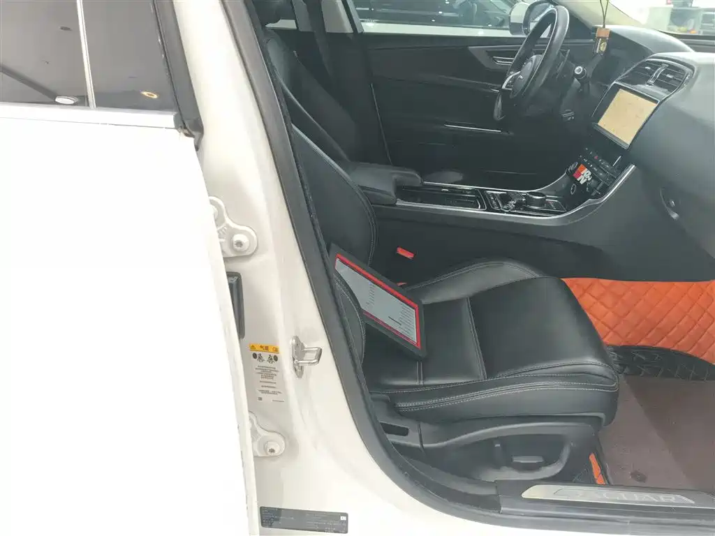 Jaguar XEL 2019 2019 2.0T 200PS Premium