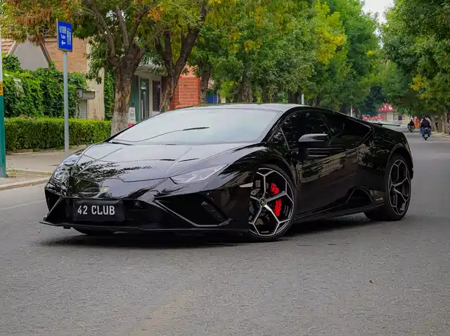 Lamborghini Huracán Huracán EVO RWD