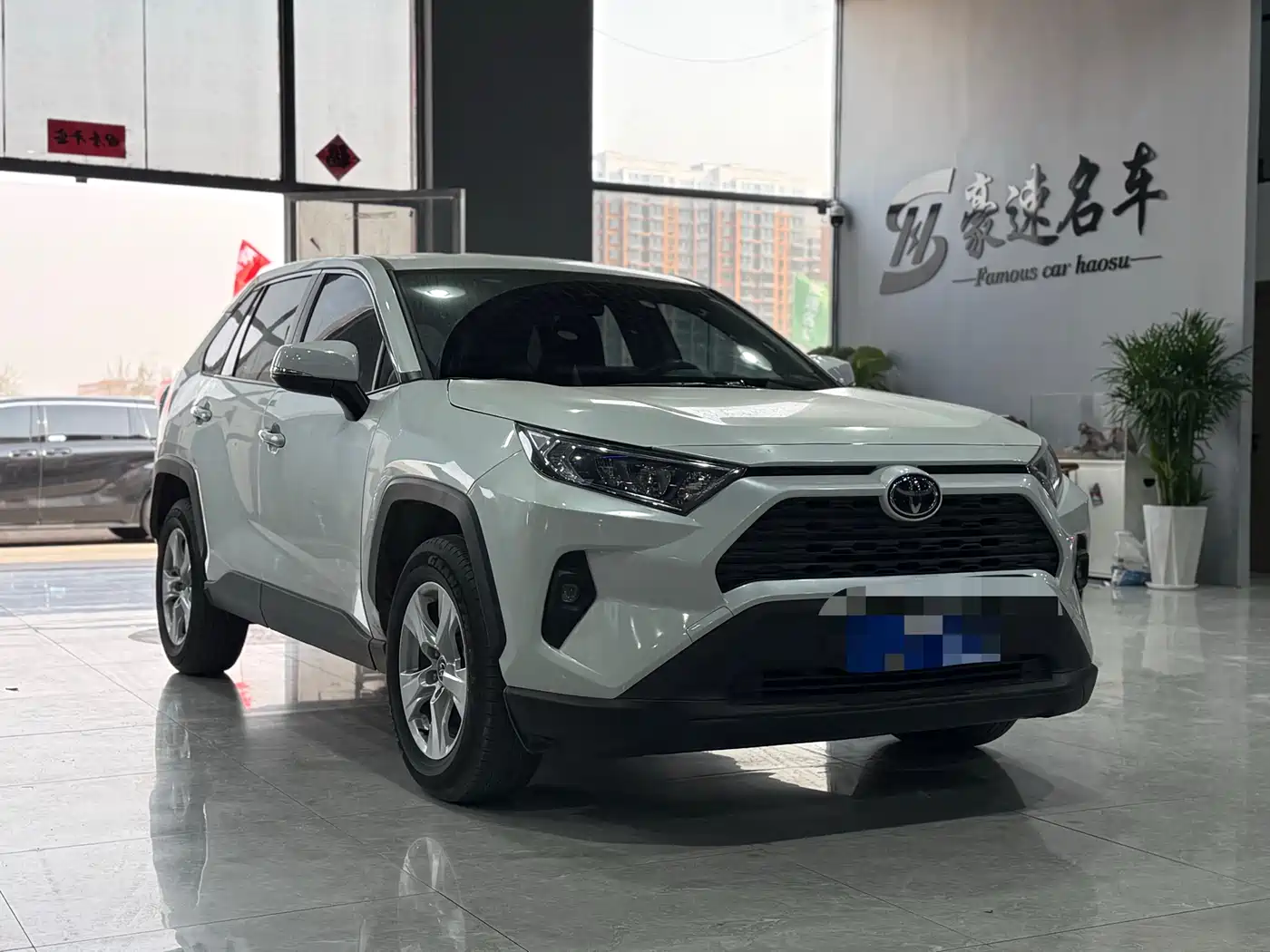 Toyota RAV4 Rongfang 2023 2.0L CVT 2WD Urban Edition фото 3