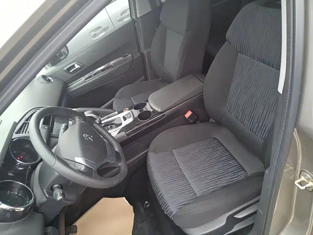 Peugeot 3008 2016 2015 2.0L Automatic Classic Edition