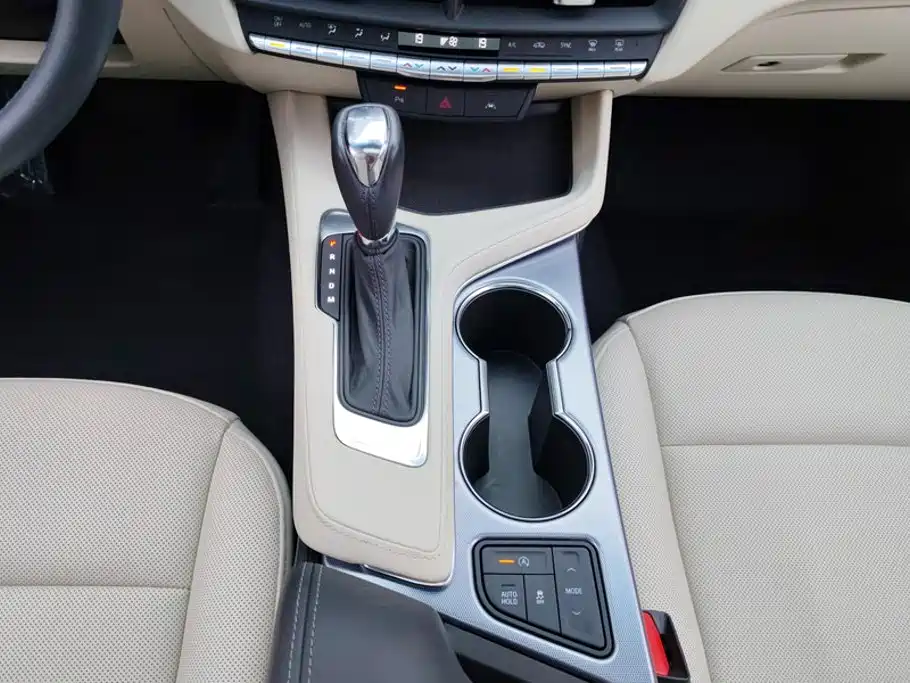 Cadillac CT4 2024 2023 25T Luxury Model