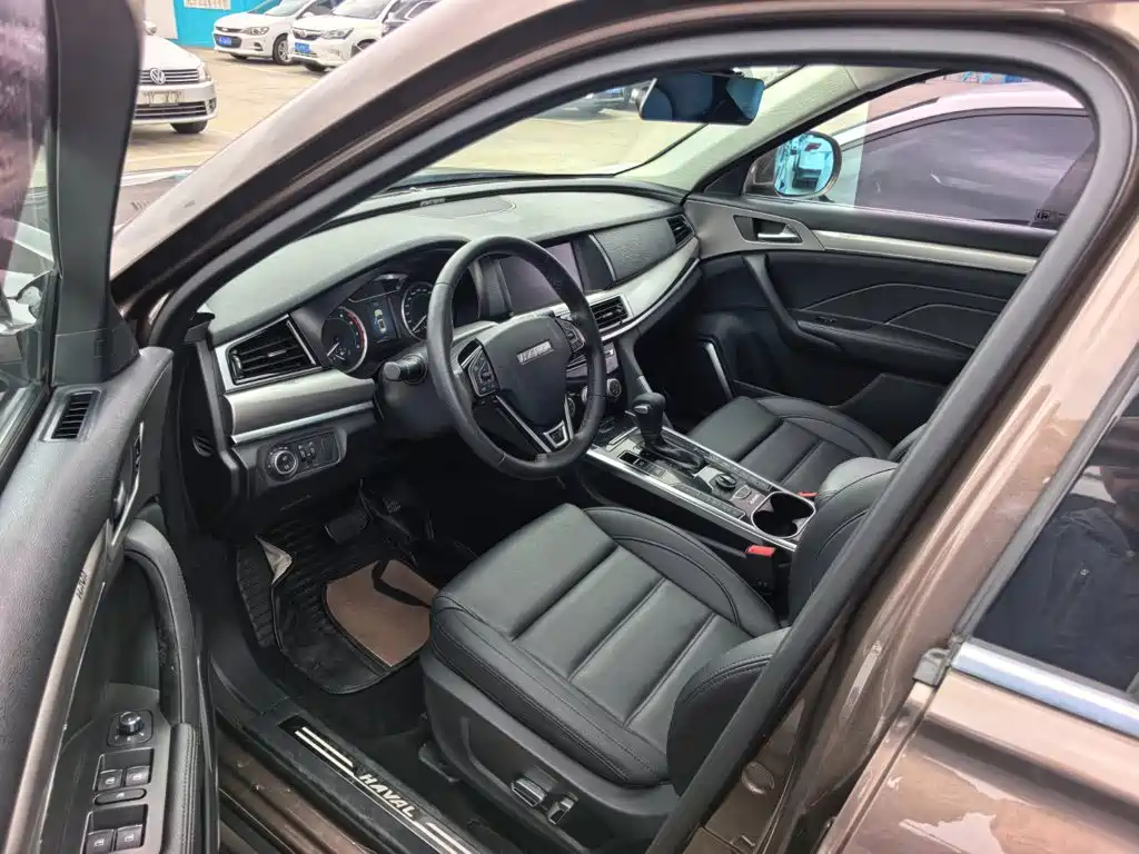Фото 8 - Haval H7