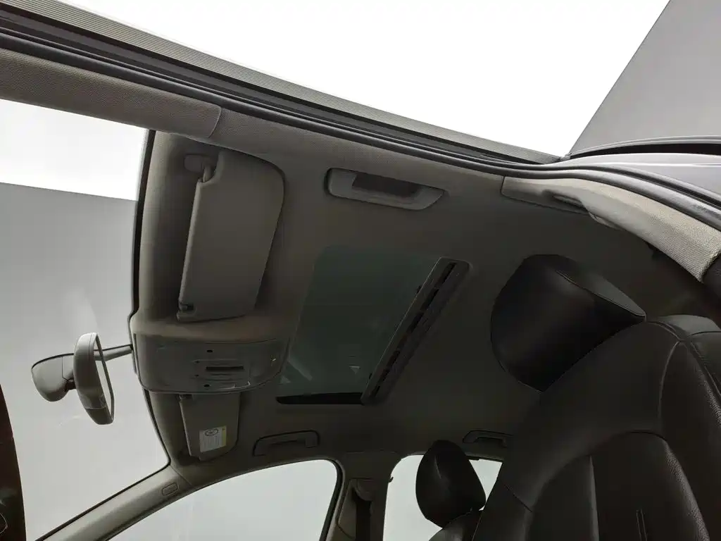 Photo 14 - Audi A6L