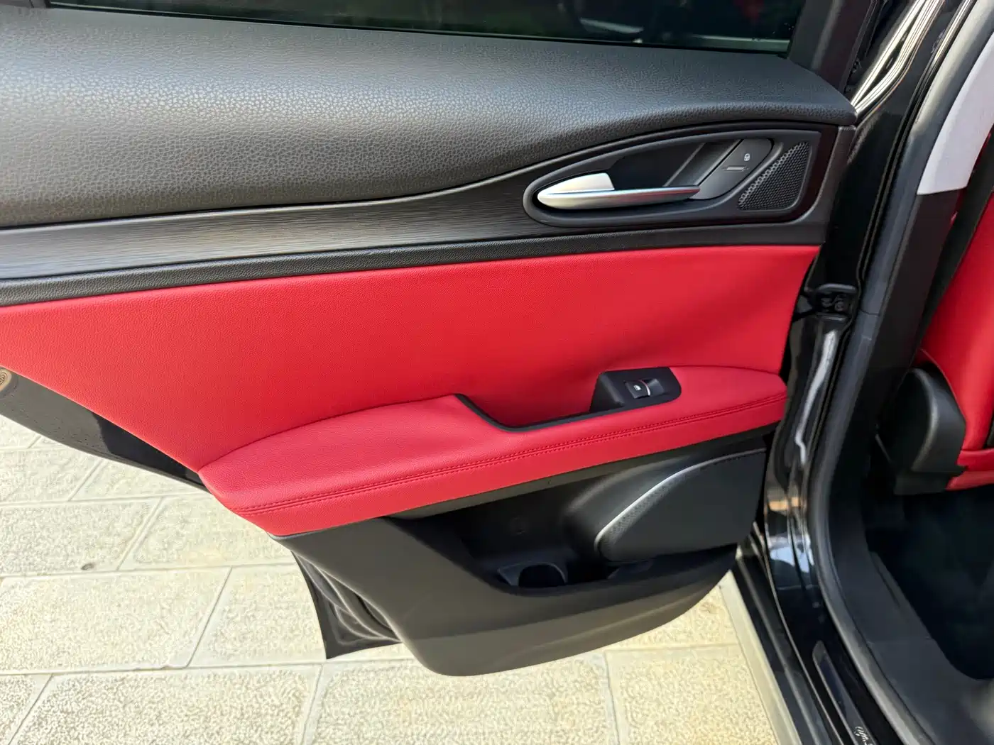 Фото 30 - Alfa Romeo Stelvio