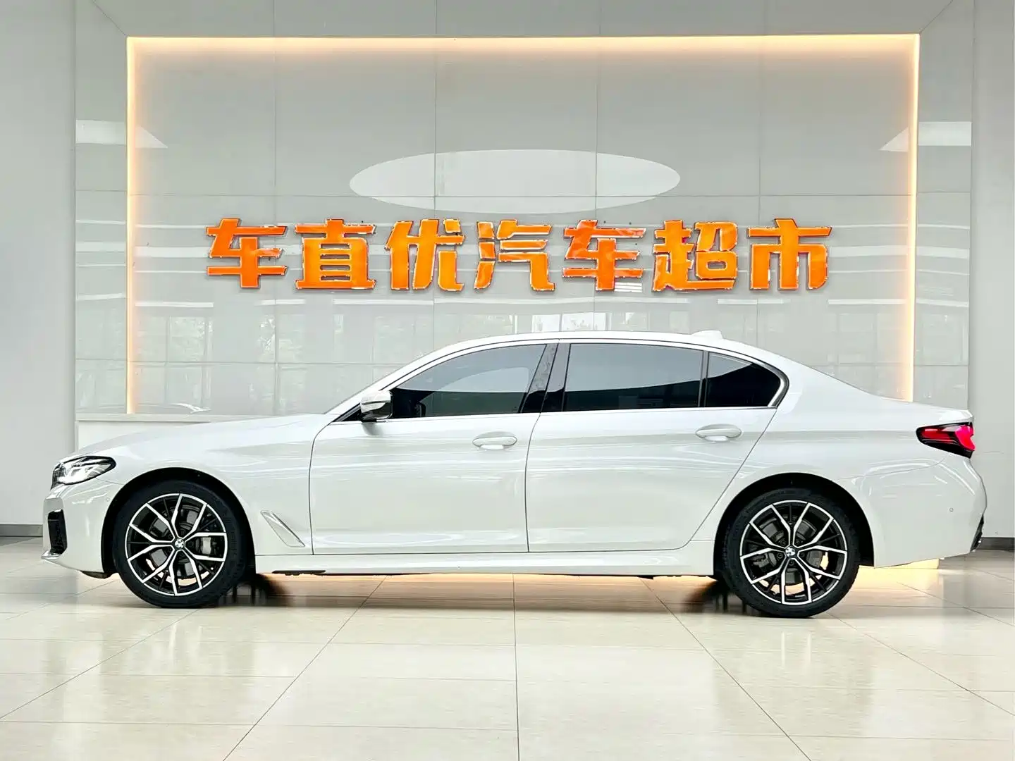 Фото 4 - BMW 5 Series