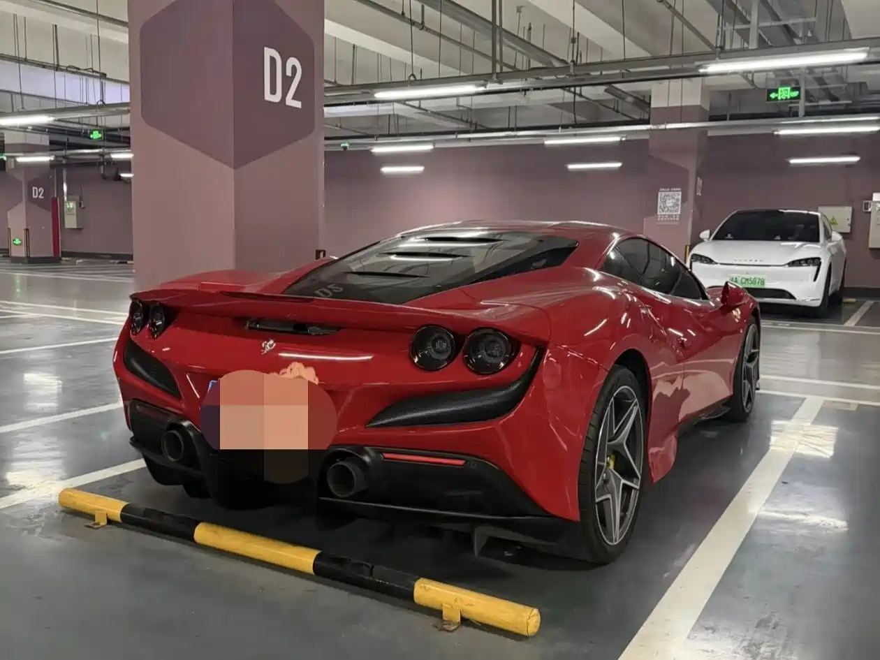 Ferrari F8 2021 2019 Tributo 3.9T V8