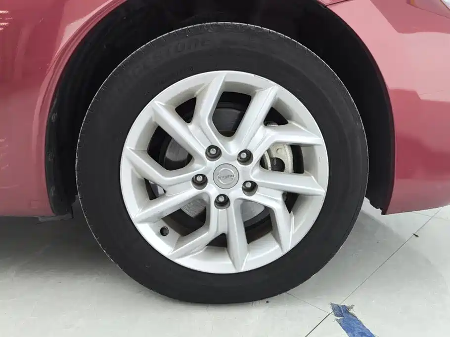 Nissan Tiida, миниатюра 6