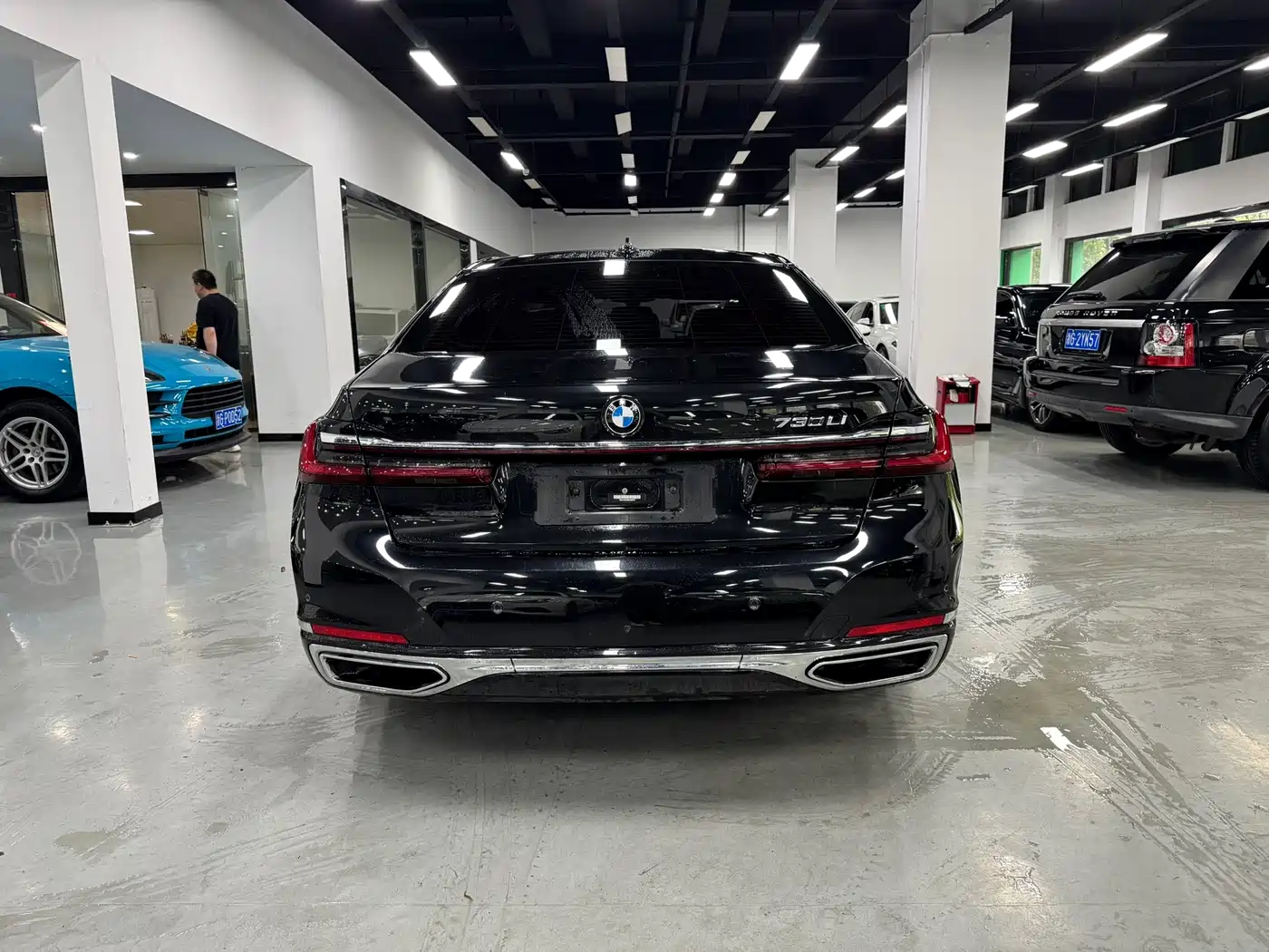 BMW 7-SERIES