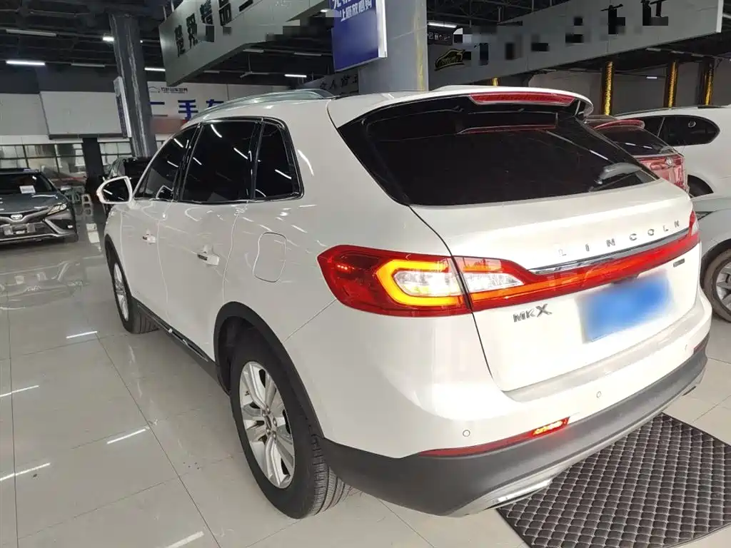Фото 5 - Lincoln MKX