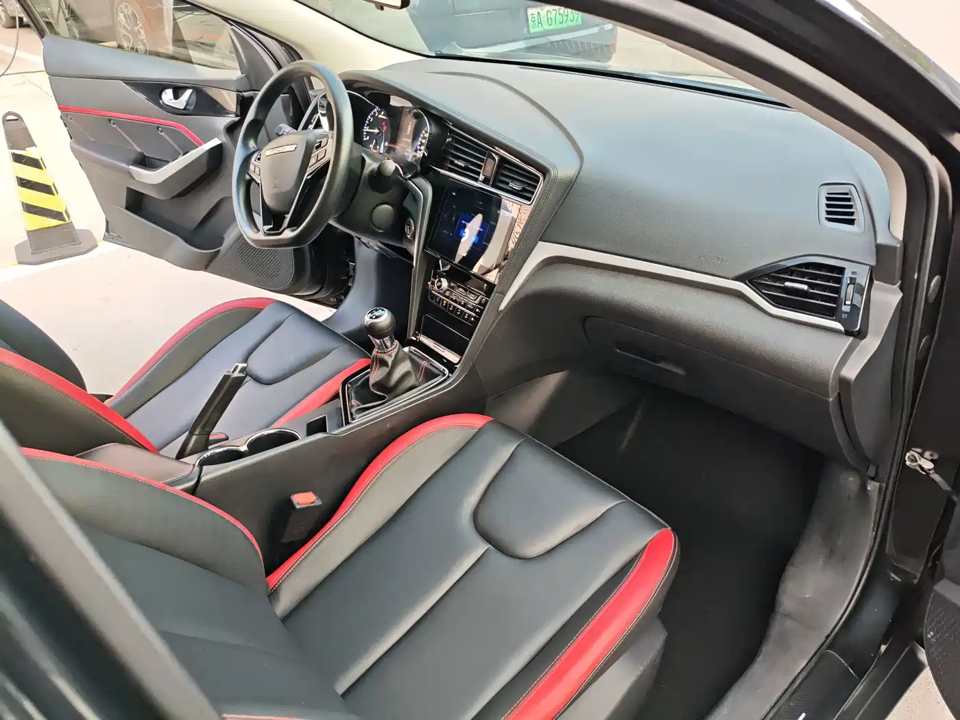 Venucia D60 2019 2019 1.6L XL Manual Smart Connect Elite Edition