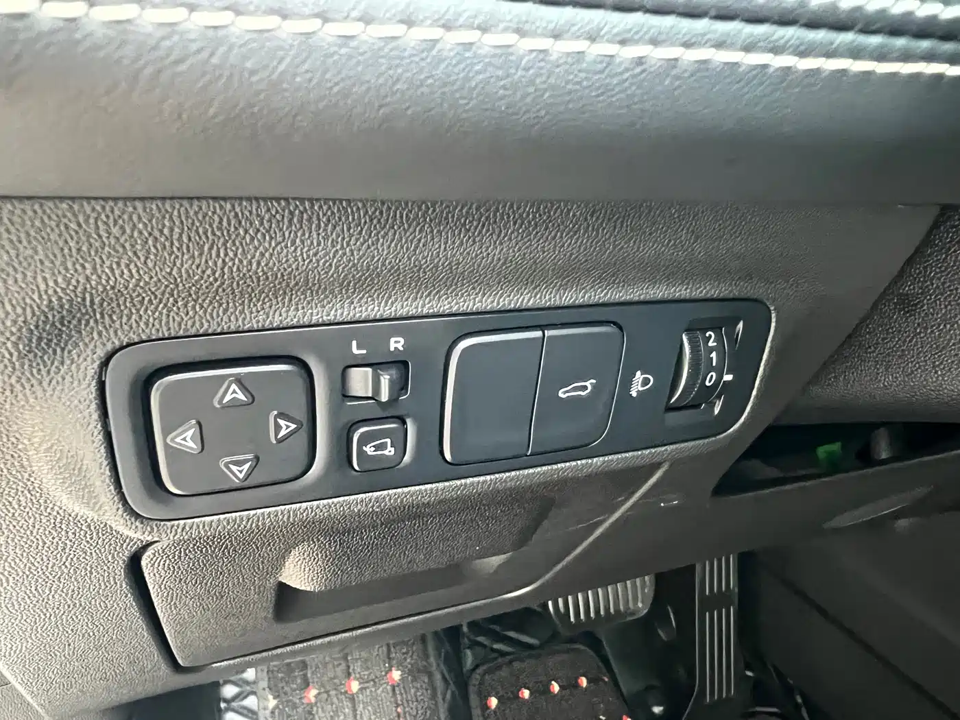 Changan UNI-K 2023 2023 2.0T 2WD Delight Edition