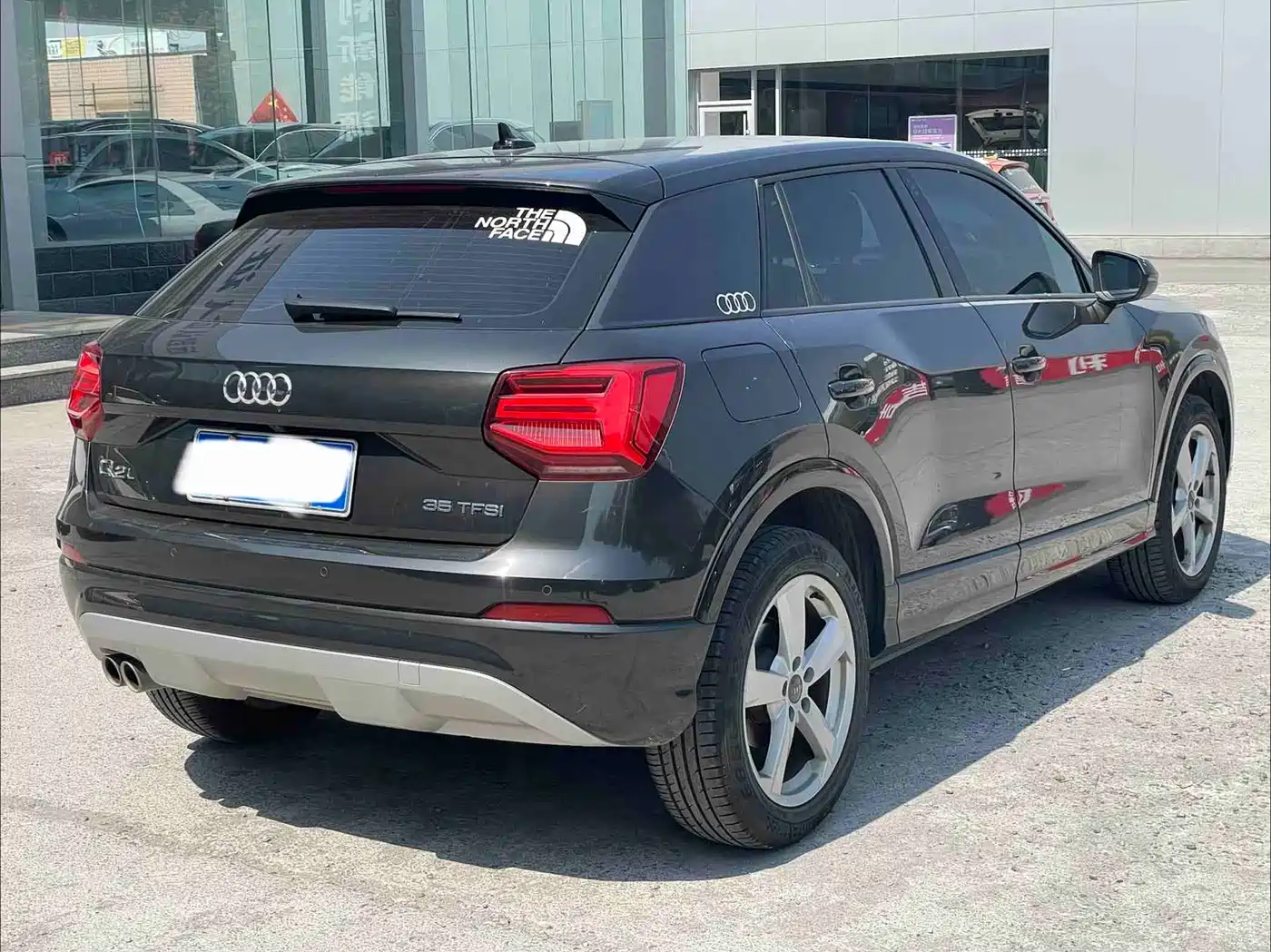 AUDI Q2L