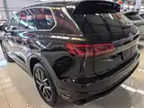 Фото 6 - Volkswagen Touareg