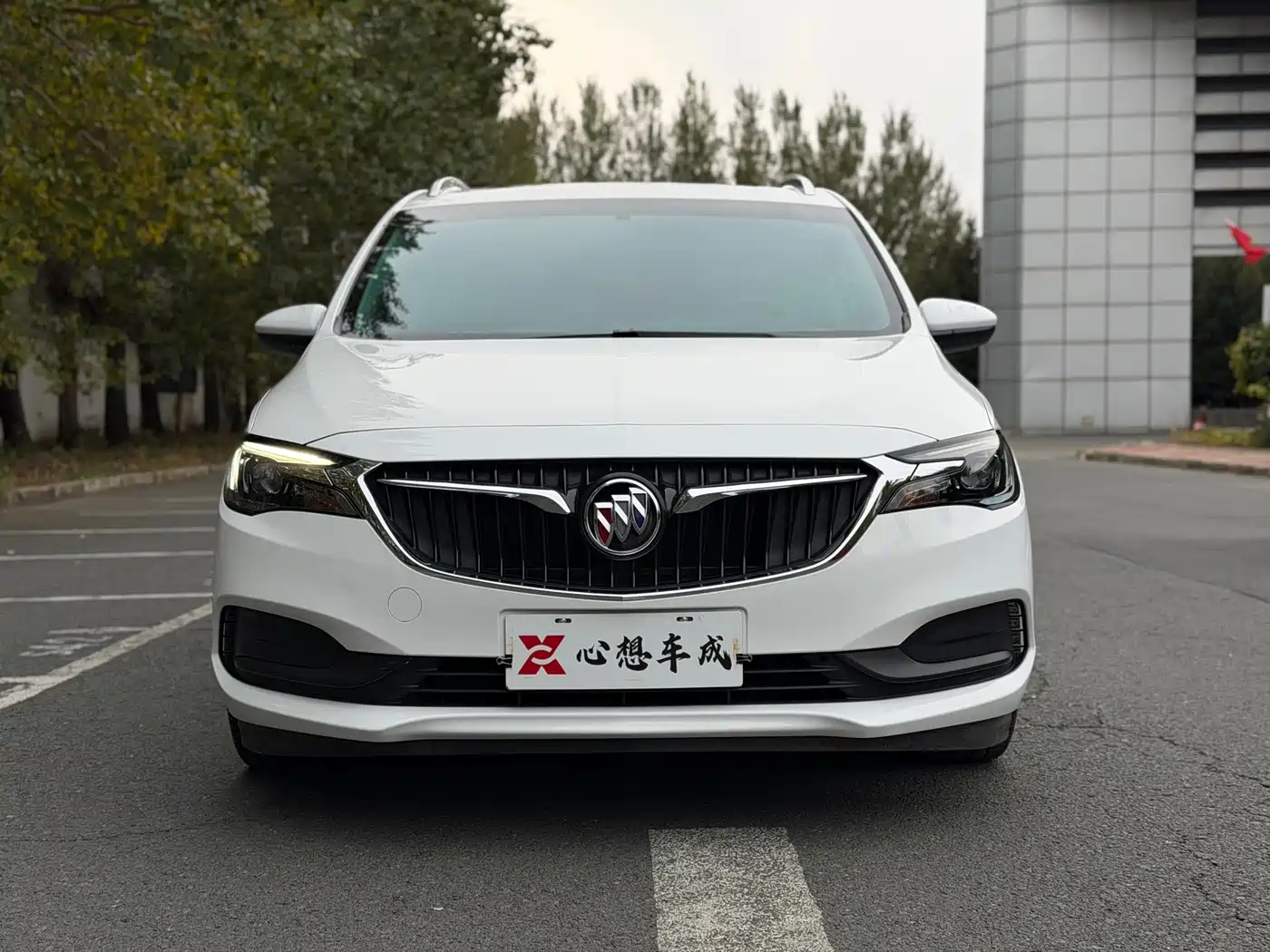 2023 Buick GL6