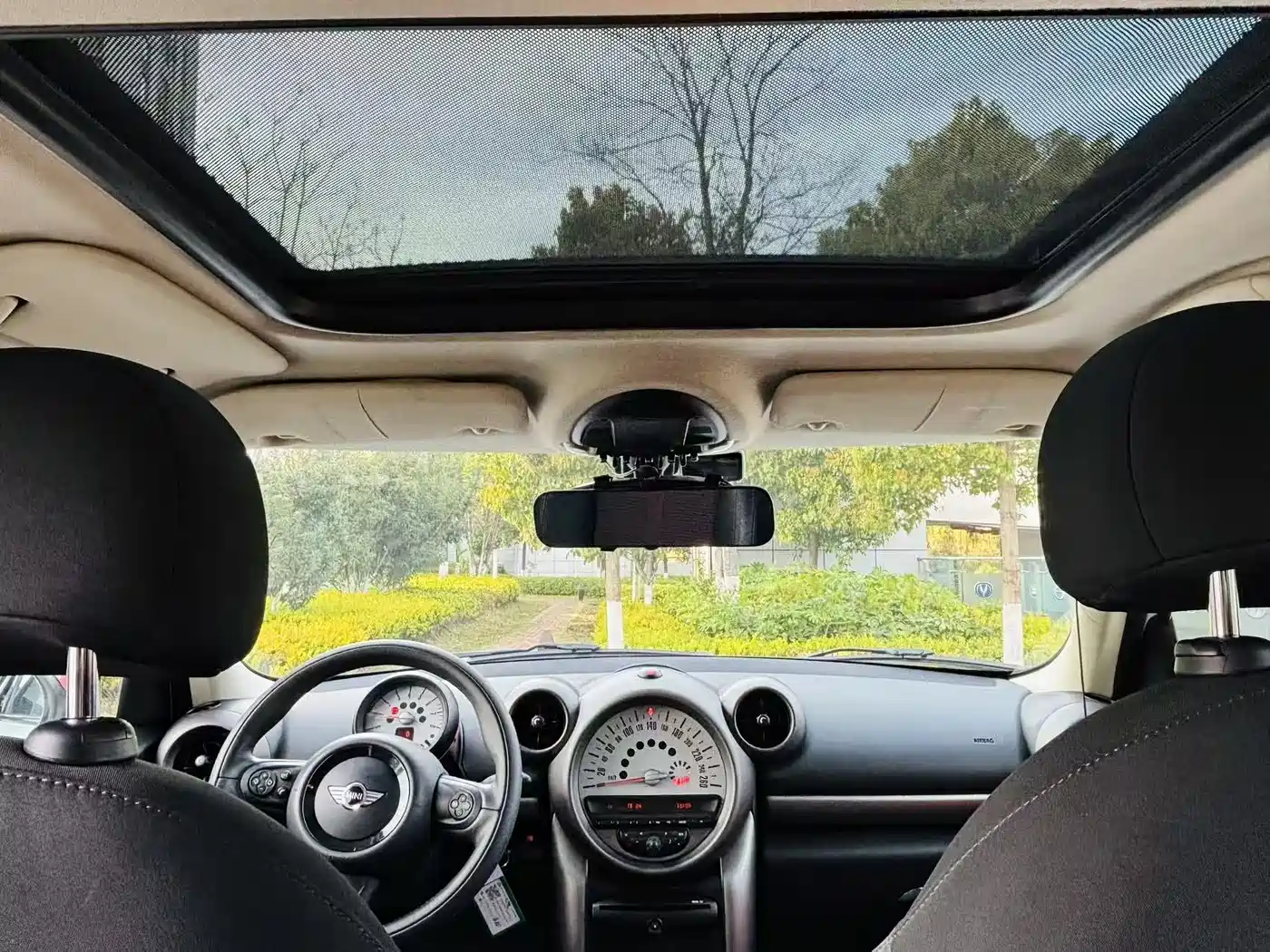 MINI COUNTRYMAN 2013 2011 1.6L COOPER Fun