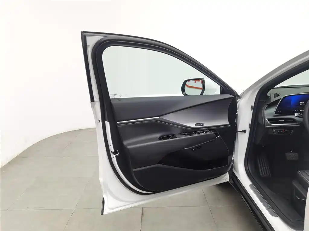 Cadillac Cadillac GT4 2023 25T Luxury Edition 8