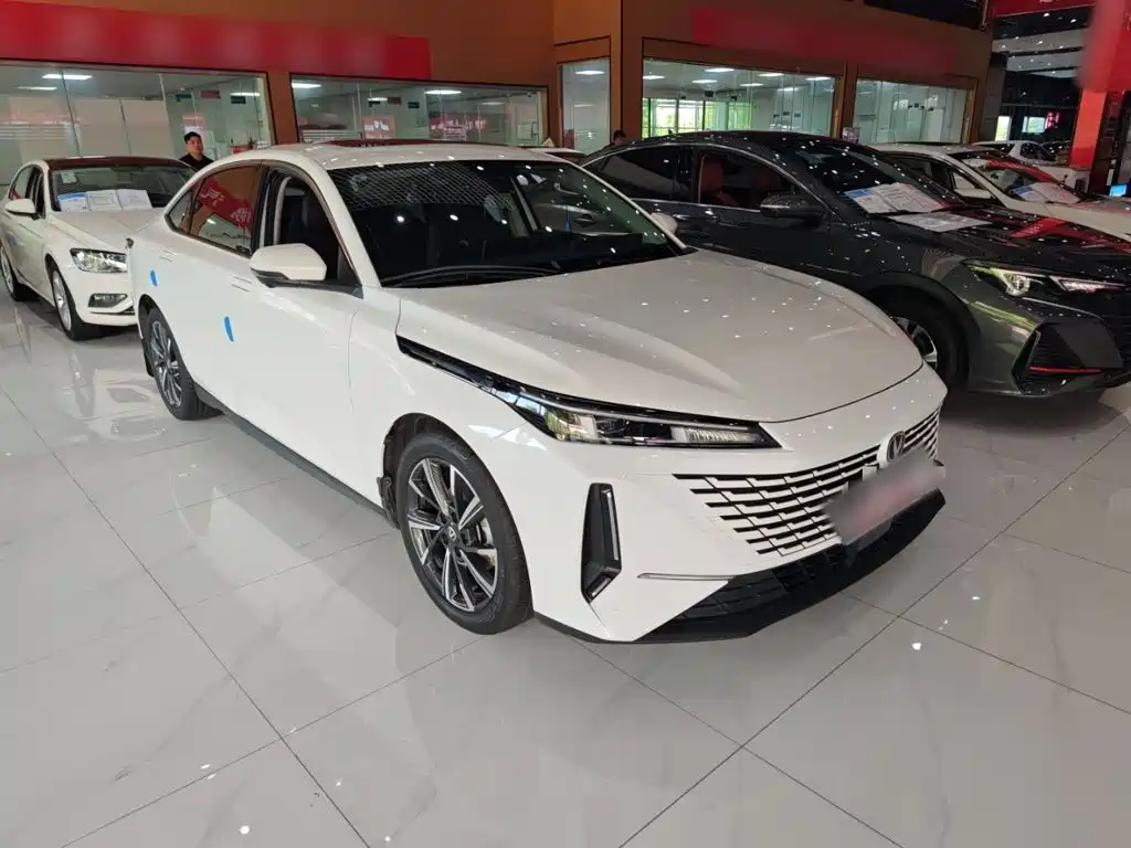 Changan Yida 2024 2023 Blue Whale NE 1.5T GDI DCT Pilot