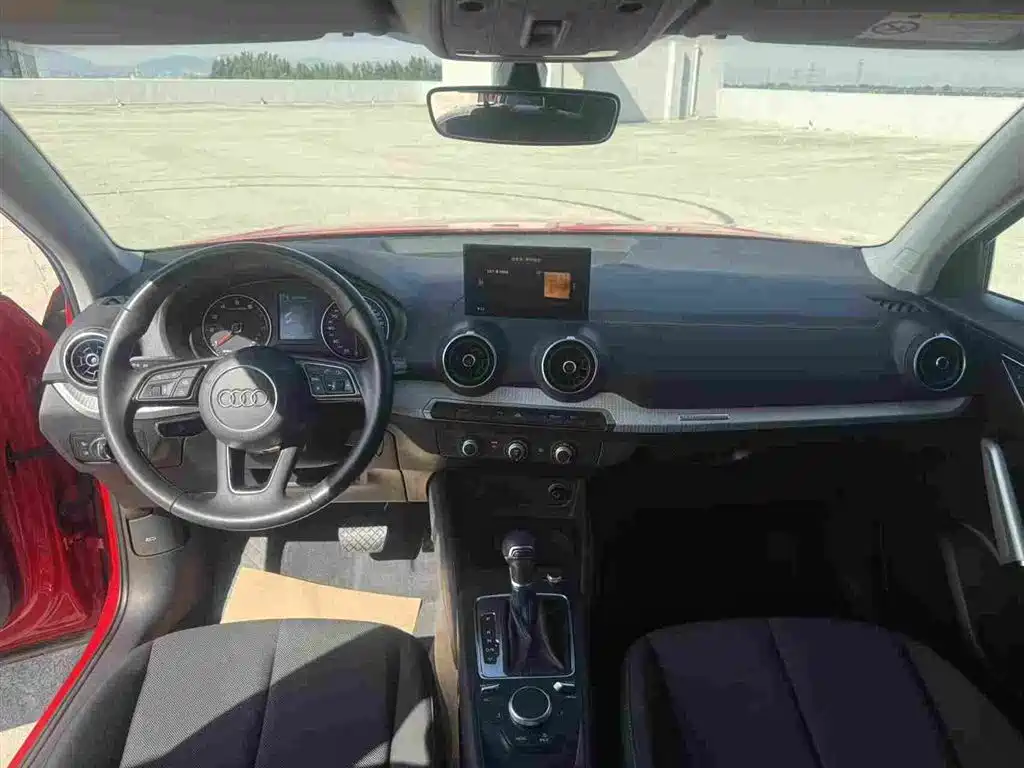 Audi Q2L 2020 35 TFSI Progressive Dynamic Model фото 5