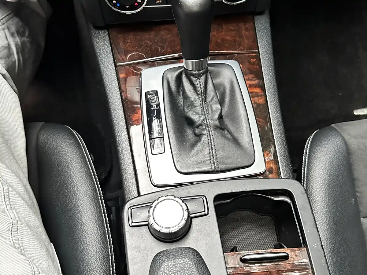 Фото 14 - Mercedes-Benz C-Class