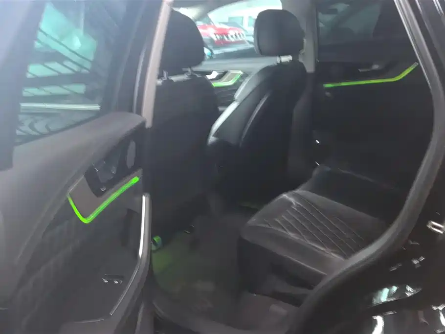 Hongqi HS5 2022 2.0T Smart Connect Flagship AWD Edition фото 11
