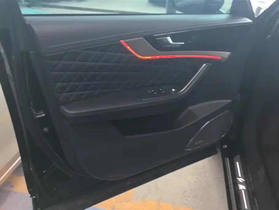 Hongqi HS5 2022 2.0T Smart Connect Flagship AWD Edition фото 7
