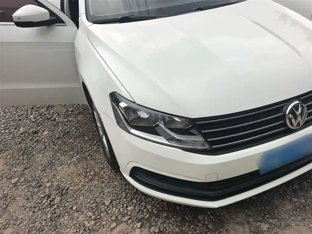 Volkswagen Lavida 2017 1.6L Automatic Trend Edition фото 22