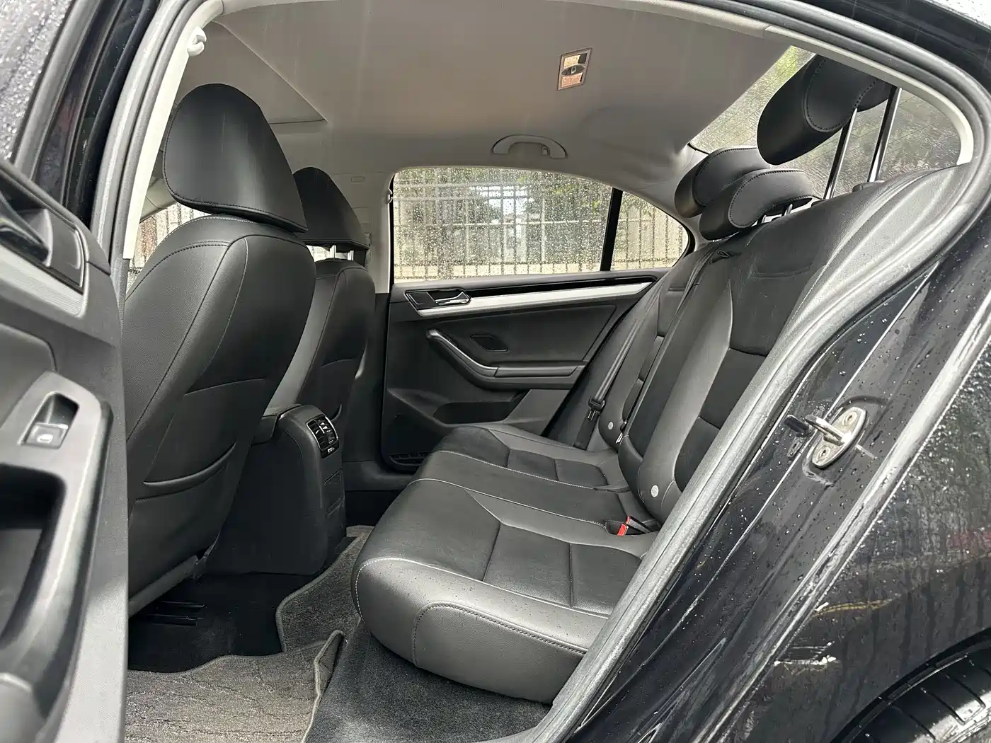 Volkswagen Sagitar 2019 280TSI DSG Luxury Edition China VI фото 15