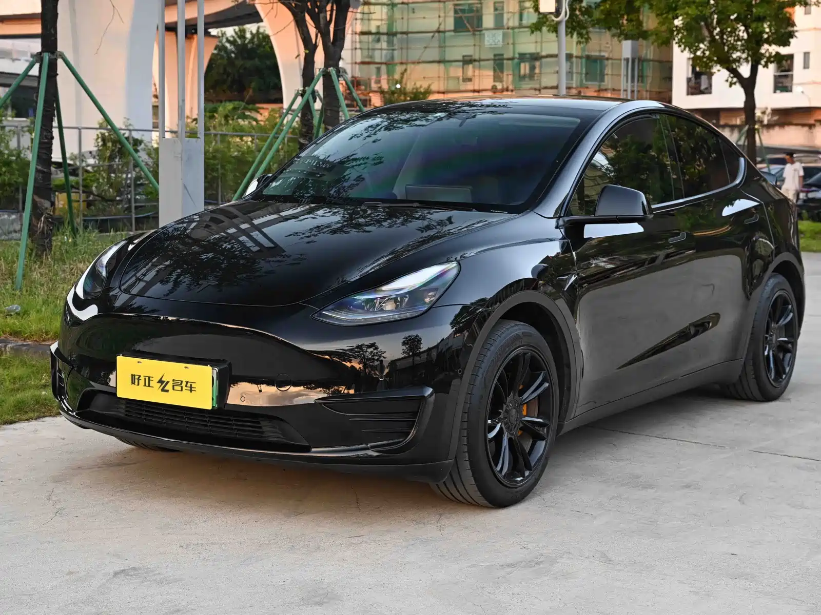صورة 1 - Tesla Model Y