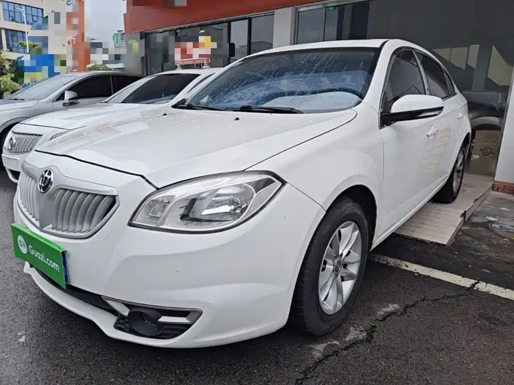Zhonghua H330 2015 2013 1.5L Automatic Luxury