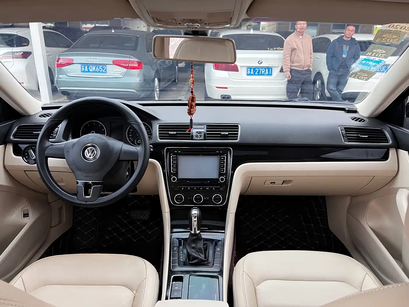 Volkswagen Passat 2014 1.8TSI DSG Executive Edition фото 14