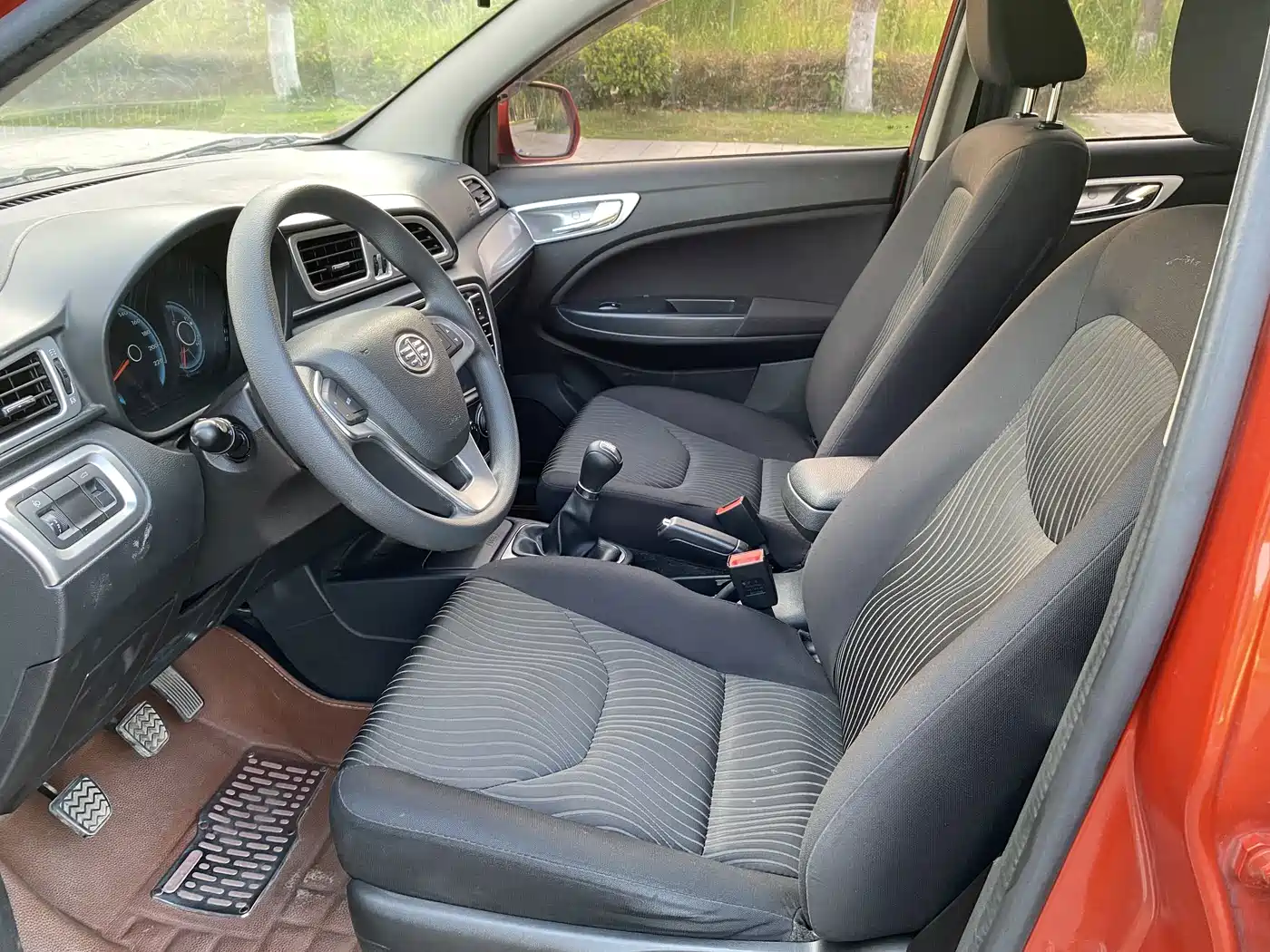 FAW Junpai D60 2015 2015 1.5L Manual Standard