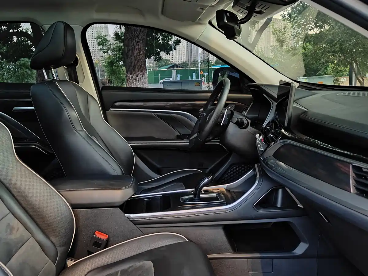 Photo 12 - Haval H6