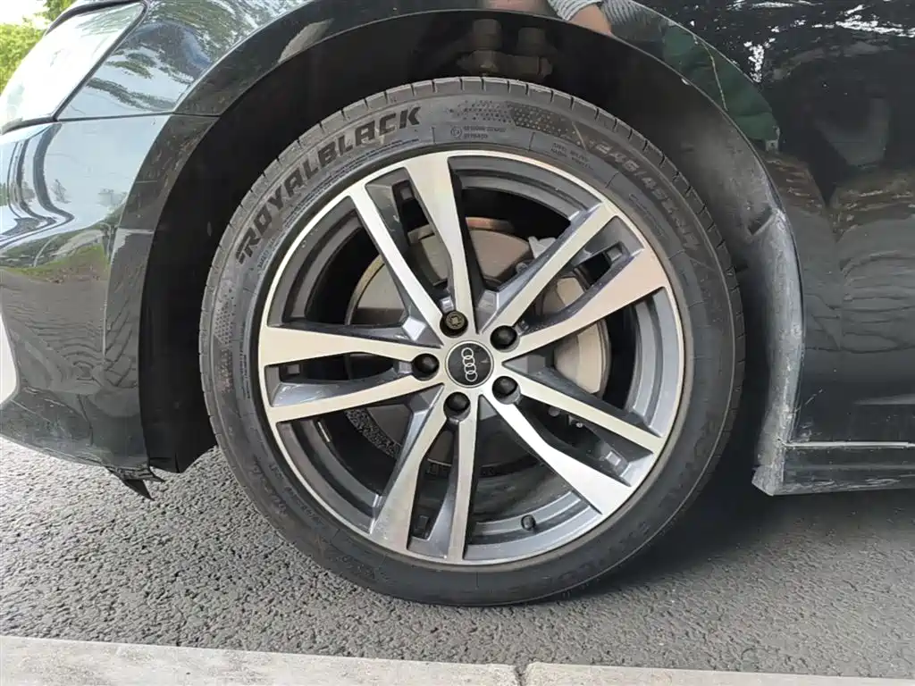 Audi A6L 2023 40 TFSI Luxury Dynamic фото 23
