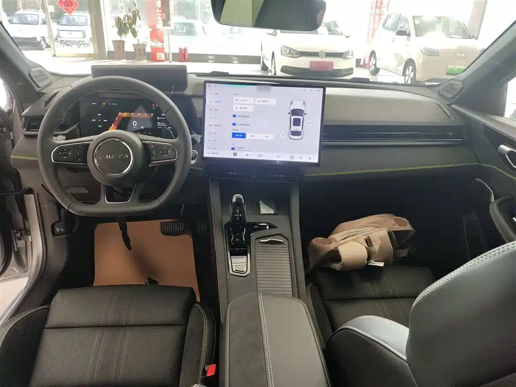 LYNK 03