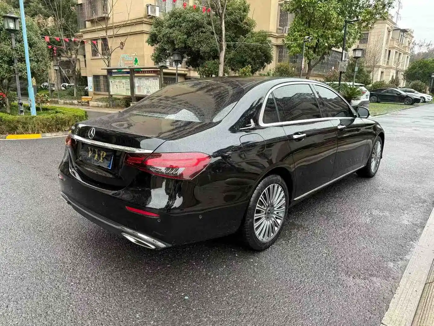 Mercedes-Benz E-Class 2023 E 300 L Luxury фото 5