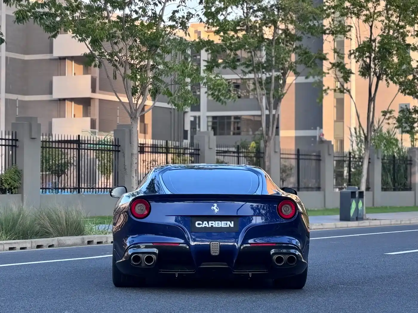 Ferrari F12berlinetta 2013 6.3L Standard фото 9