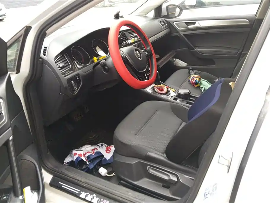 Volkswagen Golf 2018 1.6L Automatic Comfort фото 9