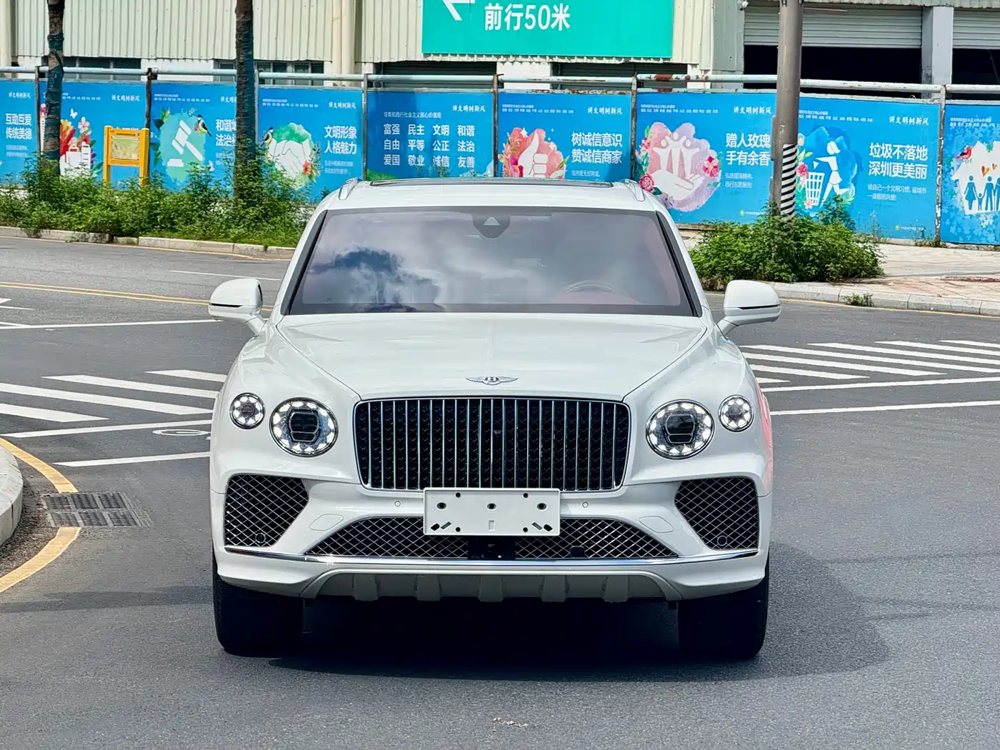 Bentley Bentayga 2025 2024 4.0T V8 Long Wheelbase