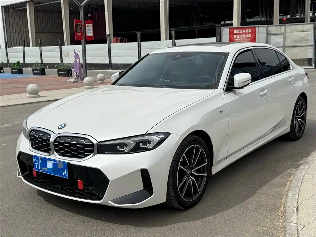 BMW 3-SERIES 2025