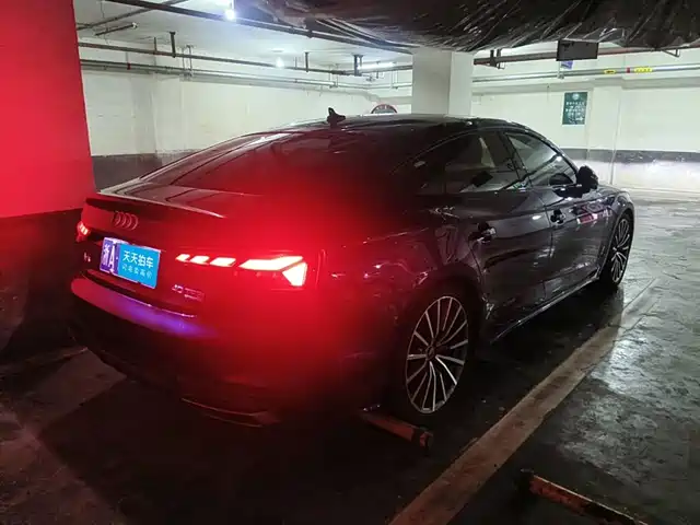Audi A5 (Import) 2021 Sportback 40 TFSI quattro Luxury Elegance — фото 2