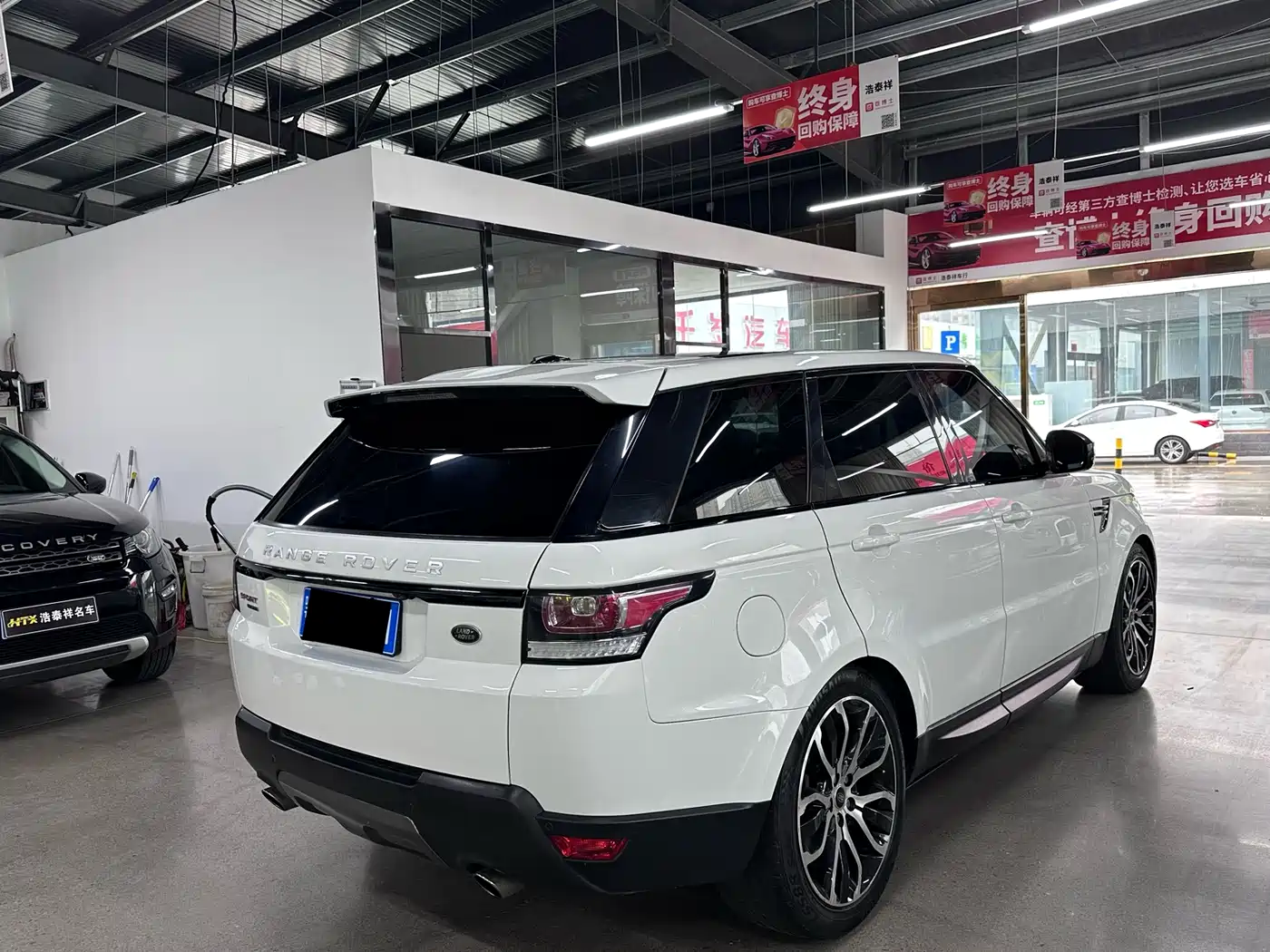 Land Rover Range Rover Sport 2016 Model 3.0 SC V6 HSE фото 9