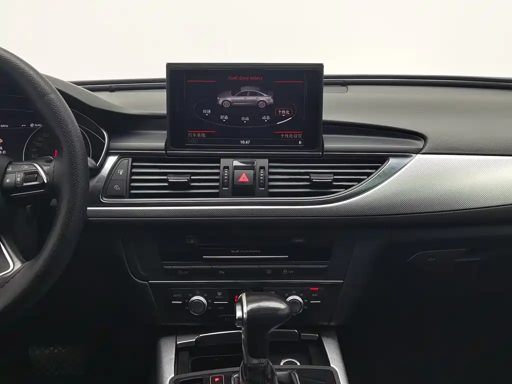 Photo 12 - Audi A6L