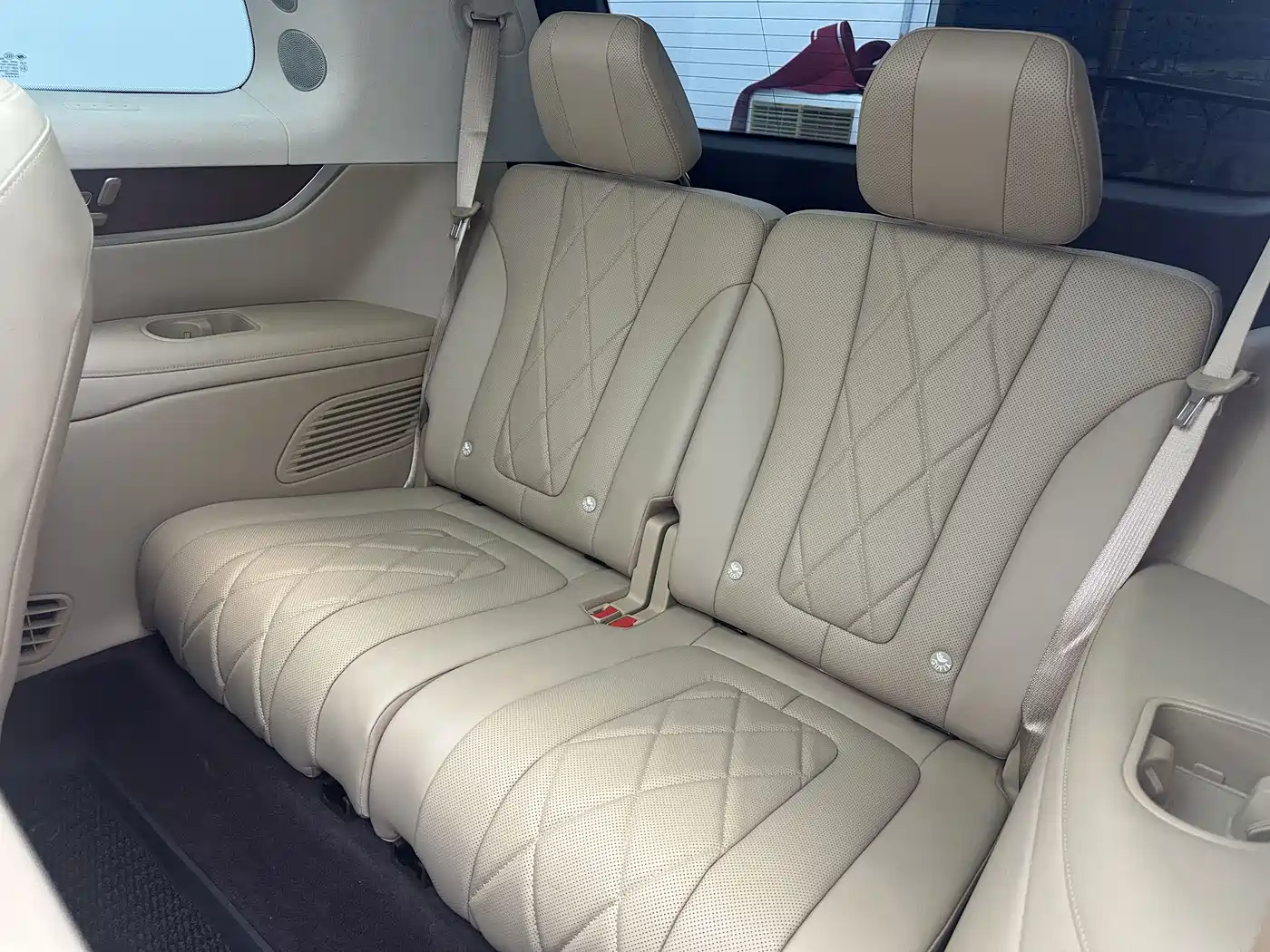 AITO Wenjie AITO M9 2024 Extended Range Ultra 42kWh 6-Seater фото 12