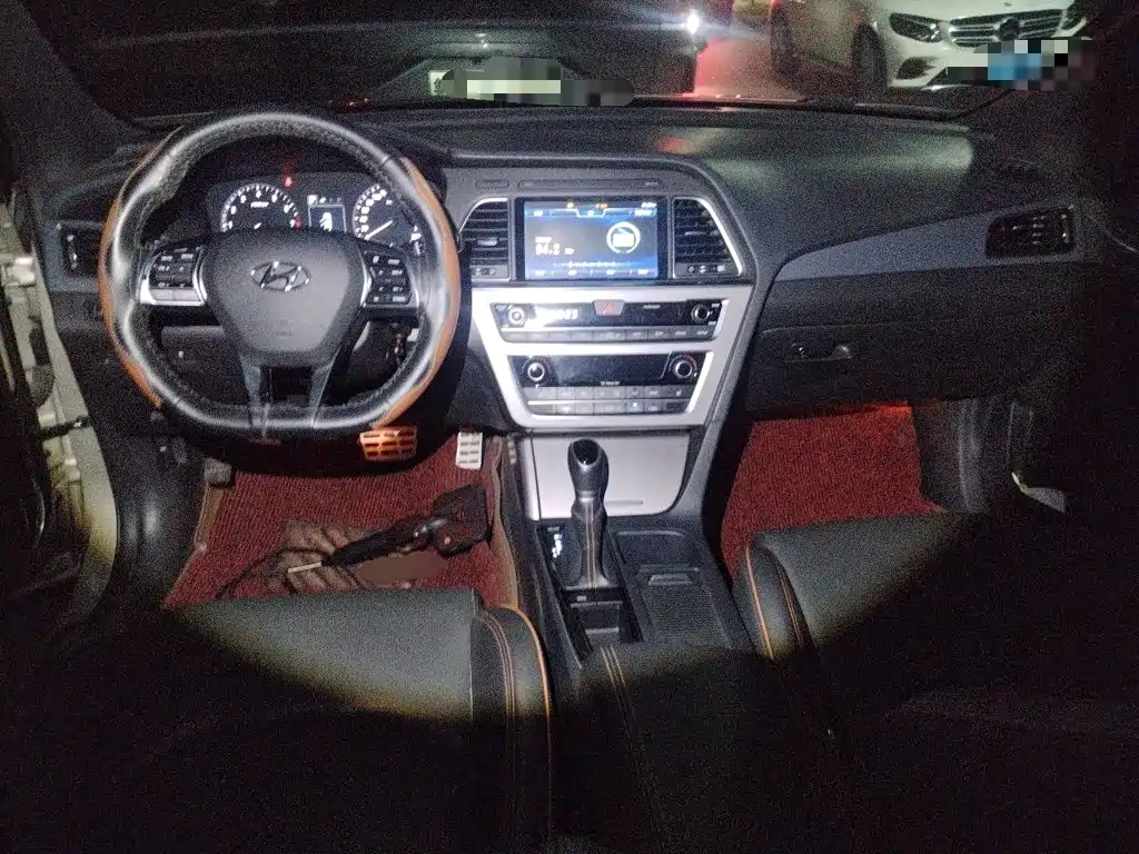 صورة 5 - Hyundai Sonata