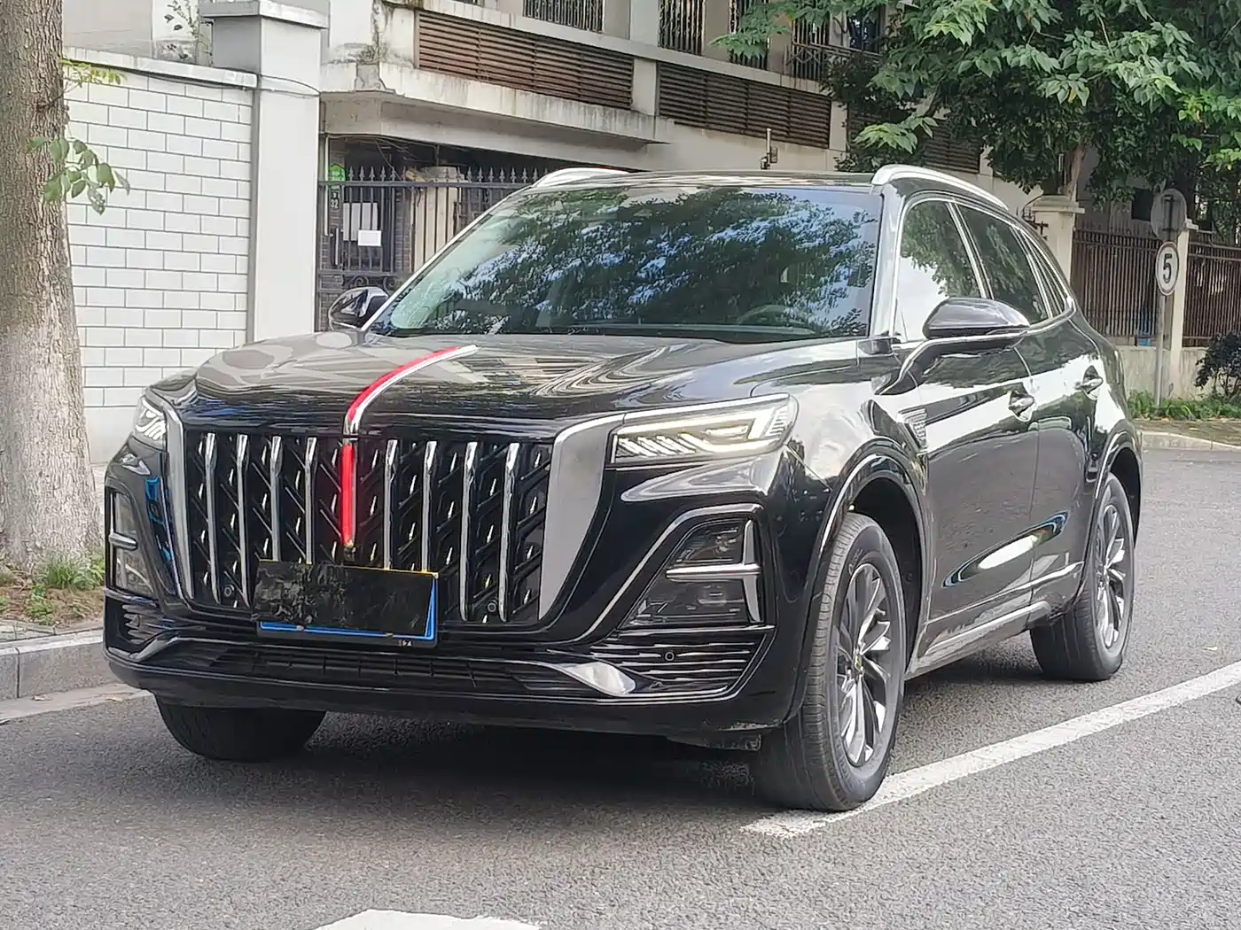 Hongqi HS5 2.0T Flagship Enjoyment Pro